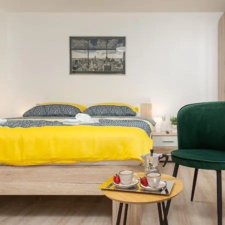 Apartment Ena Near Pula Amphitheater Holiday home Pula