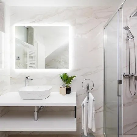 Ena Near Amphitheater 別荘 *