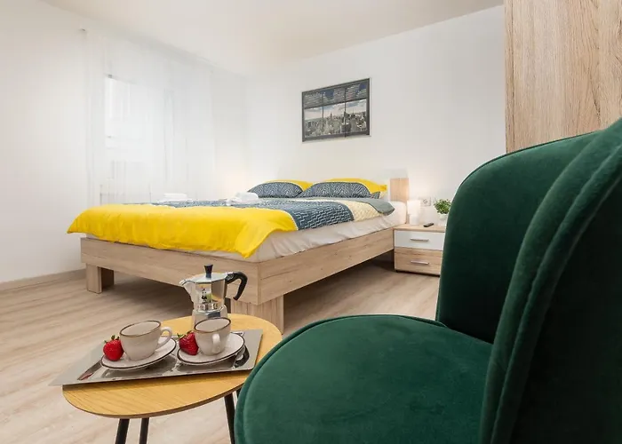 Ena Near Amphitheater *