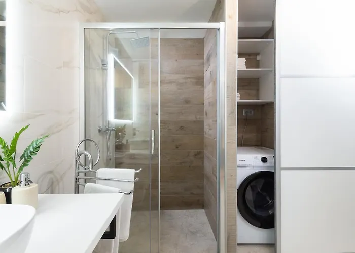 Daire Ena Near Amphitheater *